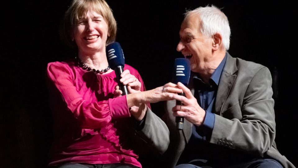 Na Miloslava Dismana se vzpomínalo v rozhovoru i recitačním pásmu a poděkování směřovalo i k dismančecím rodičům, Dismančetem napořád, Archa+, 25. září 2025 | foto: Khalil Baalbaki, Český rozhlas Na Miloslava Dismana se vzpomínalo v rozhovoru i recitačním pásmu a poděkování směřovalo i k dismančecím rodičům, Dismančetem napořád, Archa+, 25. září 2025